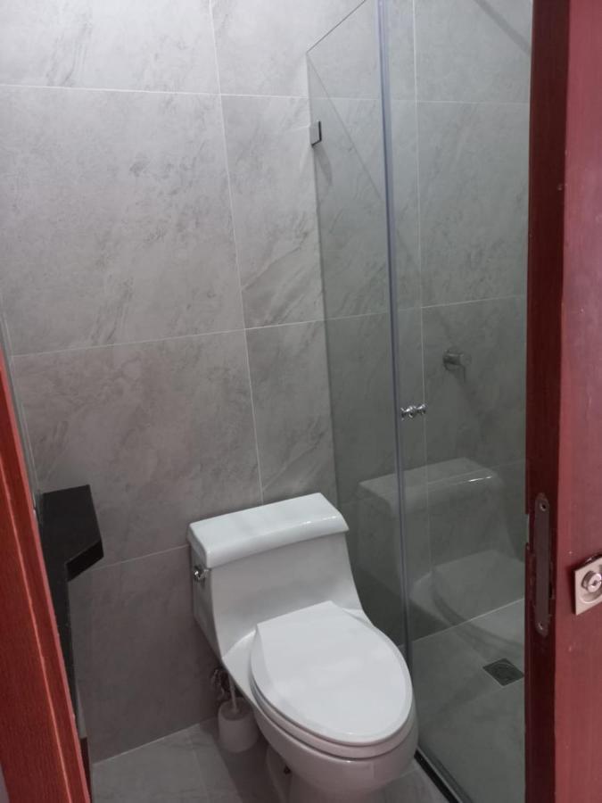 Departamentos Marcecilia De 2 Y 3 Habitaciones En El Centro De マンタ エクステリア 写真